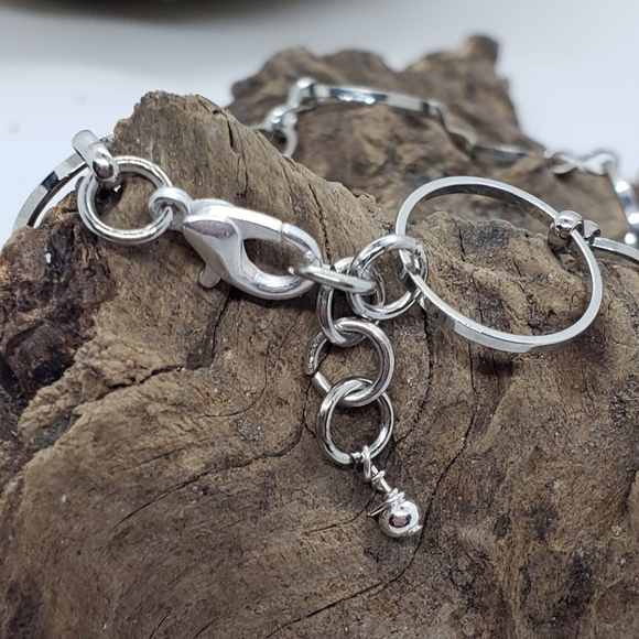 Circles Chain Bracelet - Picture 3 of 3